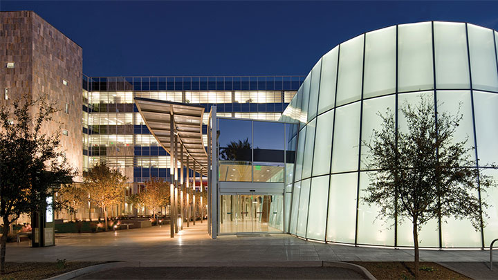 Philips exterior lighting illuminating Chandler city hall