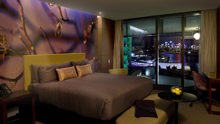 Philips ExpertColor hotel room lighting hospitality lighting
